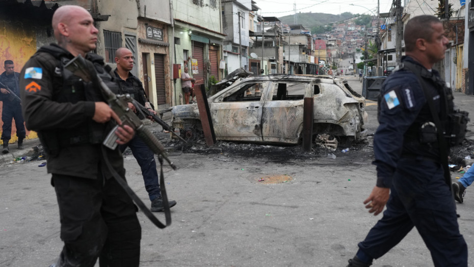 Haos u Riju: U sukobima policije i bande Crvena komanda ubijeno 64 ljudi, korišćeni dronovi sa bombamba