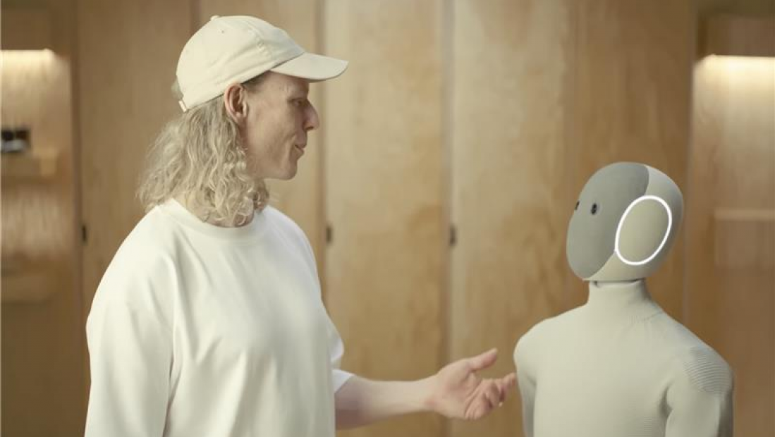 Predstavljen Neo, kućni robot koji pere sudove i priča viceve za 20.000 dolara