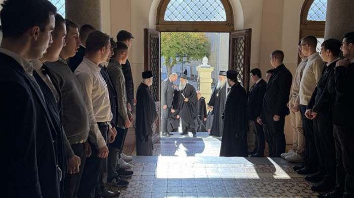 Patrijarh u Sremskim Karlovcima otvorio izložbu Dokumenta Srpskog Siona