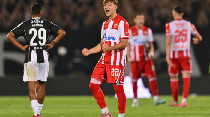 Vasilije Kostov nagrađen novim ugovorom: Talentovani fudbaler do 2028. godine u Crvenoj zvezdi