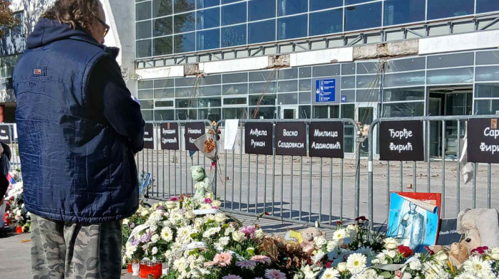 U Novom Sadu počelo okupljanje studenata u blokadi i demonstranata povodom godišnjice pada nadstrešnice