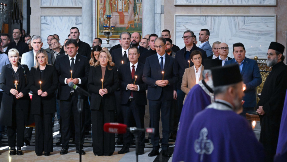 Završen parastos u Beogradu: Služio patrijarh Porfirije, prisustvovao državni vrh na čelu sa predsednikom Vučićem