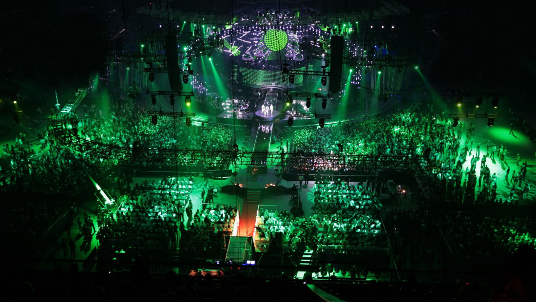 Italijanska policija intervenisala zbog masovne žurke: Prekinut rejv parti u napuštenoj hali kompanije Bugati