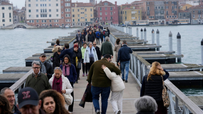 Venecija dobila most do San Mikele-ostrva gde su sahranjene poznate ličnosti