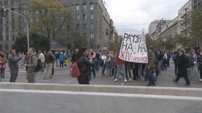 Ispred Skupštine Srbije mirno, raskrsnica kod Takovske i Bulevara ponovo blokirana