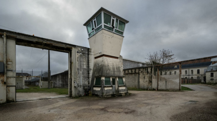 Francuska razmatra ponovno otvaranje zatvora Klervo, zatvorenog 2023. godine