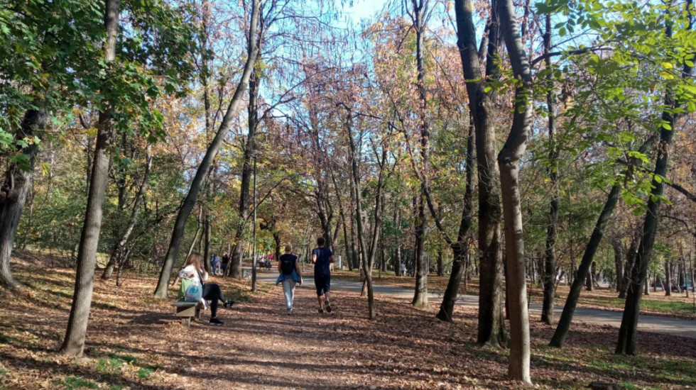 Veoma topao dan pred nama: Danas do 24 stepena, a od srede drastičan pad temperature