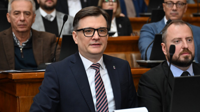 Jovanov: Govore o simbolu NATO agresije, a bacaju drvlje i kamenje na Pavkovića