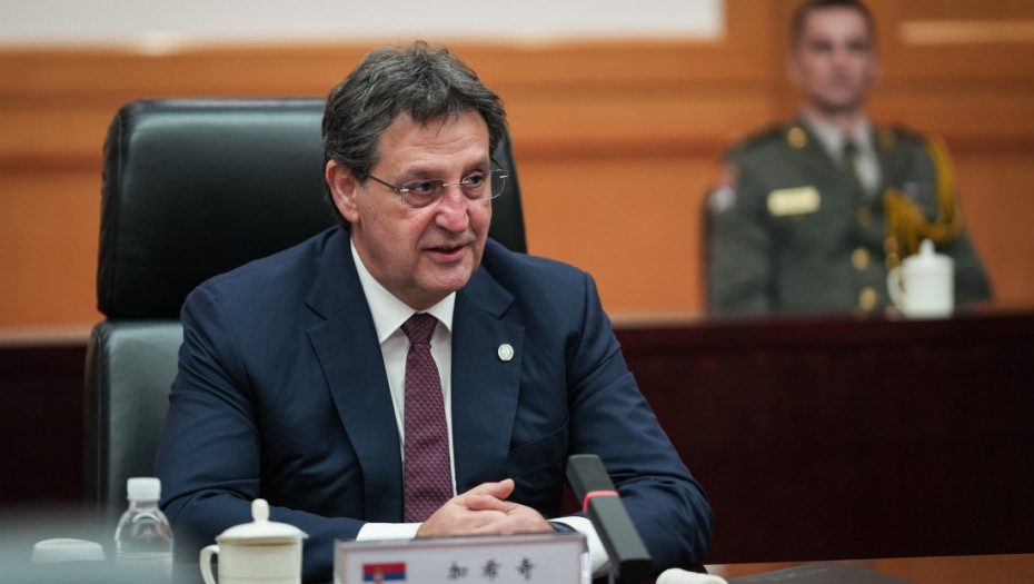 Gašić: Profesionalni vojnici će moći lakše da zasnuju radni odnos na neodređeno