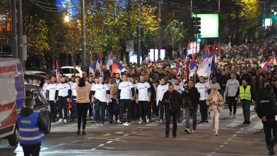 MUP: 47.500 građana na dočeku Srba sa KiM ispred Skupštine Srbije