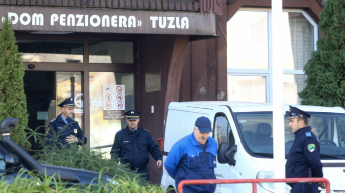 Dan žalosti i pitanja koja čekaju odgovor: Požar u Tuzli otkrio neuslove u Domu penzionera