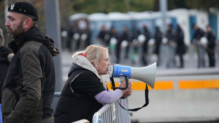 Dijana Hrka: Ako ne stišaju muziku, ulazimo u Ćacilend