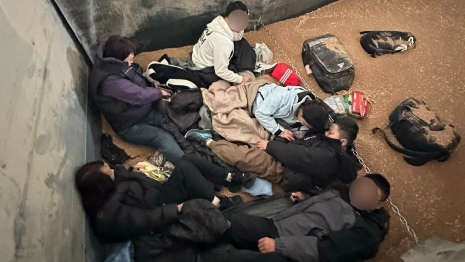 Sprečen pokušaj ilegalnog prelaska granice, migranti nađeni u tovaru pšenice