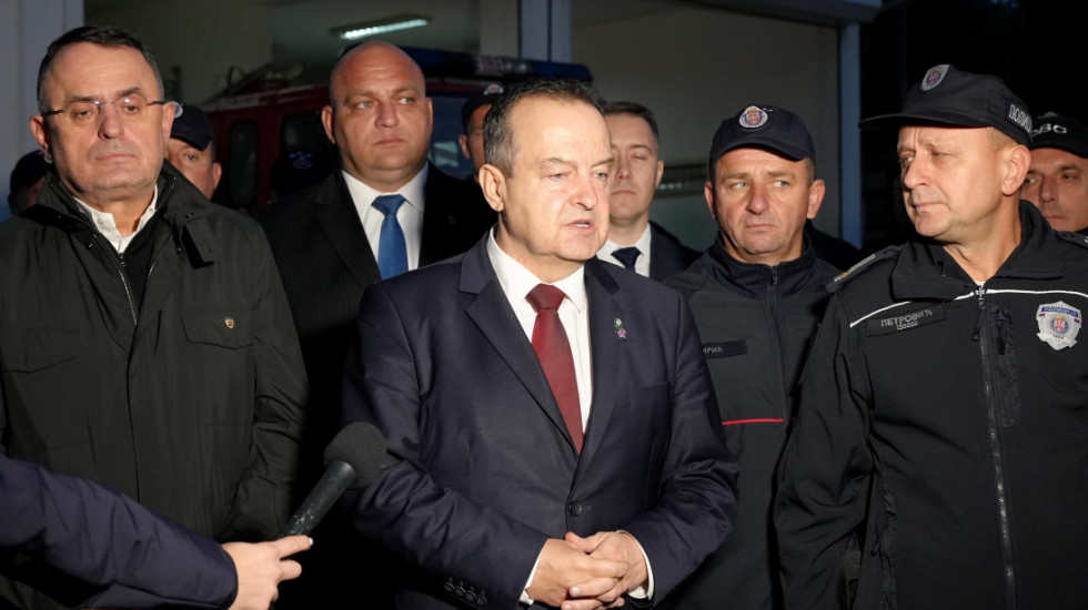 Dačić obišao Policijsku stanicu i Vatrogasno-spasilačko odeljenje u Malom Zvorniku