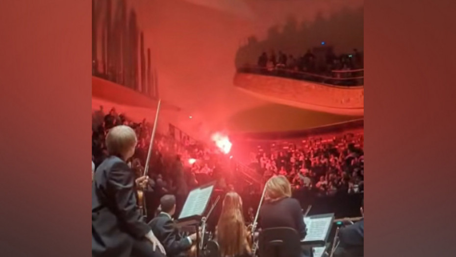 Četiri osobe privedene zbog incidenata na koncertu Izraelske filharmonije u Parizu
