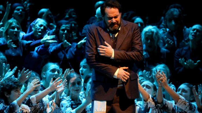 Italijanska operska kuća otkazala nastupe ruskom pevaču zbog bliskosti sa Putinom