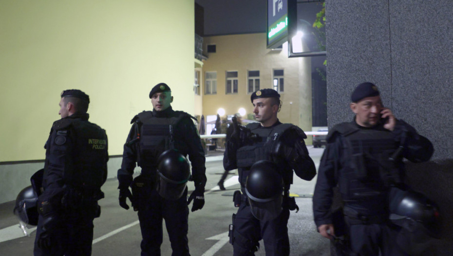 Hrvatska policija: Sprečili smo moguće nezakonito ponašanje ispred Srpskog kulturnog centra