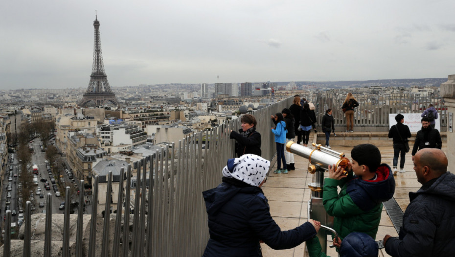 Nestala struja u delovima Pariza