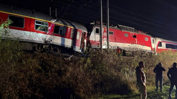 U sudaru vozova u Slovačkoj hospitalizovano najmanje 79 osoba: Fico sazvao vanrednu sednicu