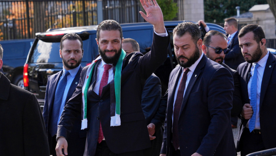 SAD obustavile sankcije Siriji na 180 dana nakon sastanka Donalda Trampa i Ahmeda al Šare u Beloj kući