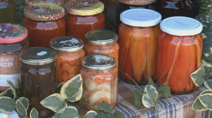 Nije lek, ali pozitivno utiče na varenje: Da li je turšija zdrava i zašto ne smemo da "preteramo"