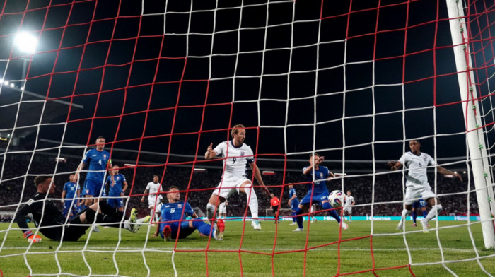 UEFA izabrala sudije za meč Srbije i Engleske: Slovačko-holandski miks