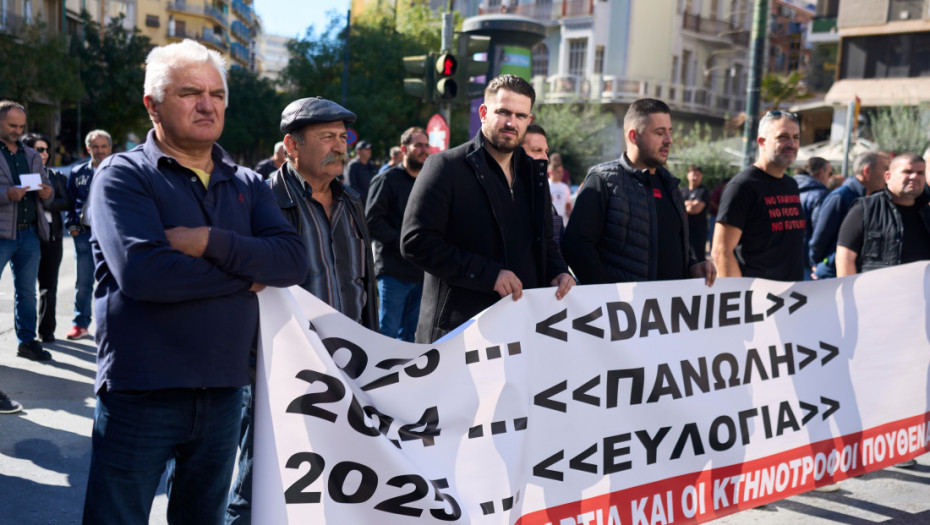 Poljoprivrednici održali protest u Atini: Traže isplaćivanje zaostalih subvencija