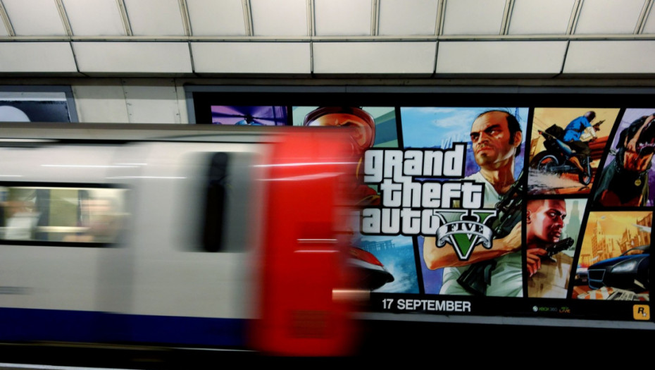 Veliki poremećaji na železnici u Londonu: Iskliznuće voza i kvar, putnicima savet da odlože putovanja