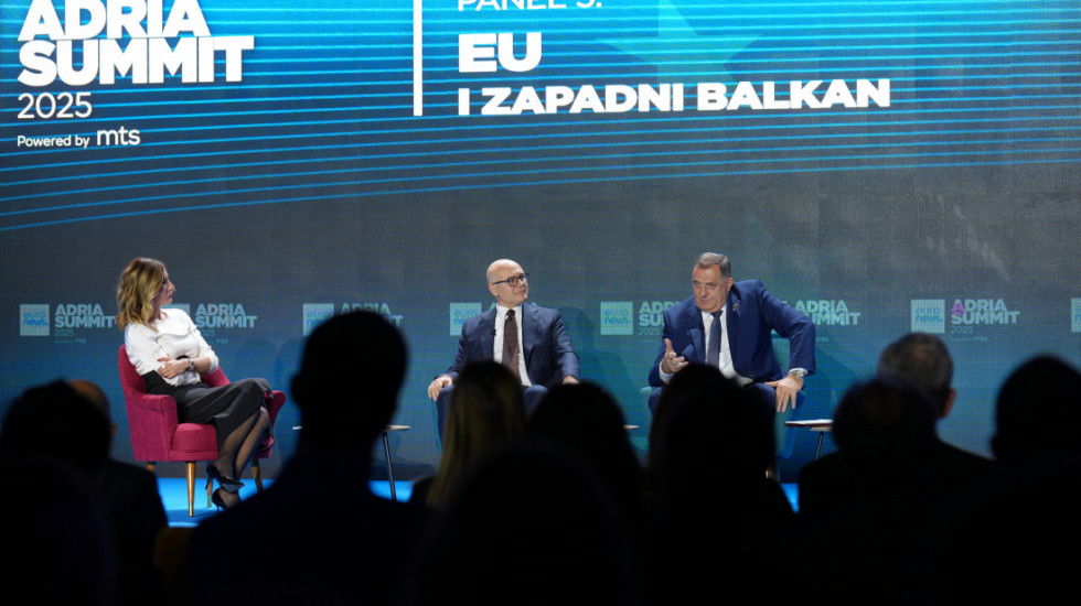 Dodik i Vučević na panelu EU i Zapadni Balkan: Odnosi sa Vučićem odlični, prioriteti - stabilnost regiona i položaj Srba