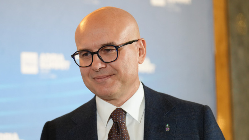 Vučević: Verujem u snagu Dačića da se izbori i u naše lekare