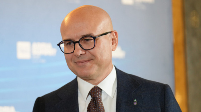 Vučević: Verujem u snagu Dačića da se izbori i u naše lekare