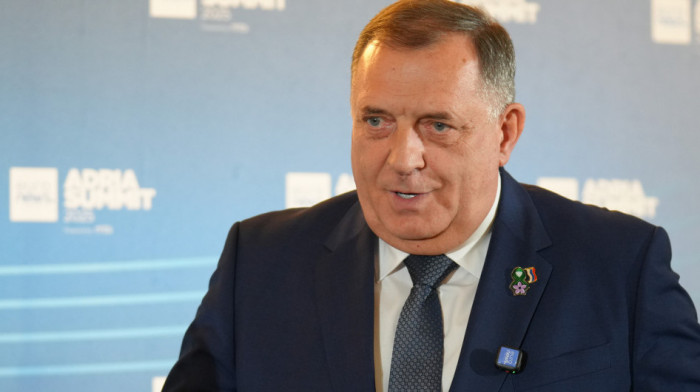 Dodik: Želimo na našem ognjištu da gradimo fabrike, auto-puteve, bolnice