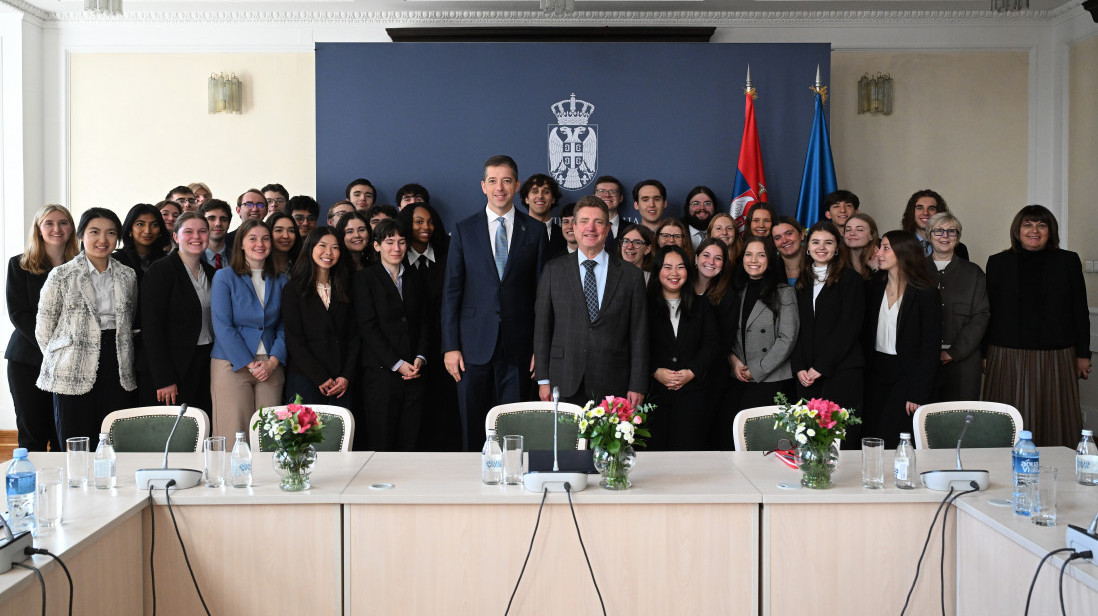 Đurić sa studentima Američkog univerzitetskog centra: Srbija i region u fokusu razgovora