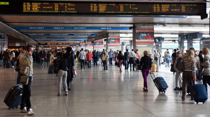 Nesreća na pruzi u Kalabriji: Vozovi širom Italije kasne i do osam sati