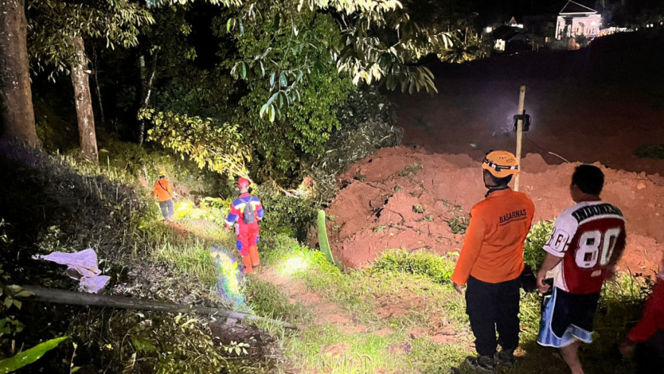 Šest osoba poginulo u klizištu u centralnoj Javi, 17 se vodi kao nestalo