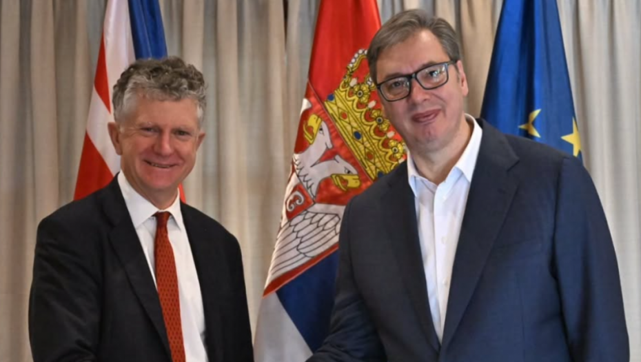 Vučić se sastao sa britanskim savetnikom za nacionalnu bezbednost: Razmenili smo mišljenja o unapređenju naših odnosa
