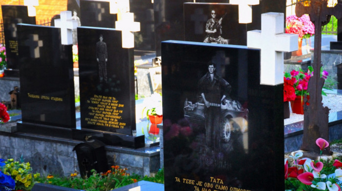 Radanović: Na pravoslavnim grobljima u Federaciji BiH uništeno više od 1.500 spomenika