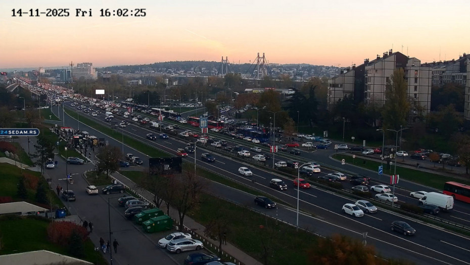 Saobraćajni kolaps u Beogradu: Vozila stoje u kolonama, evo gde je trenutno najveća gužva u glavnom gradu (FOTO)