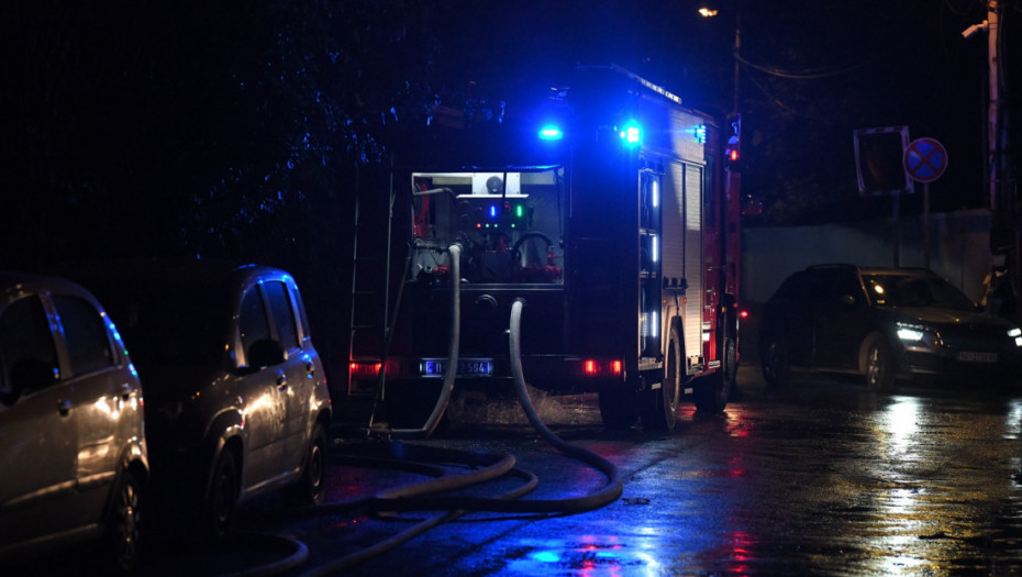 Požar na Senjaku: Jednoj osobi pružena hitna medicinska pomoć