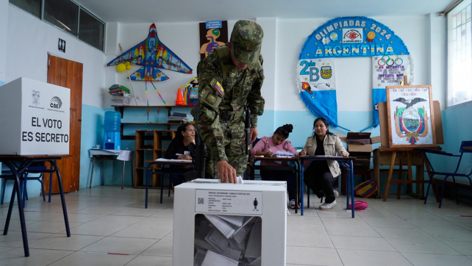 Referndum u Ekvadoru, moguć povratak stranih vojnih baza i izmena Ustava