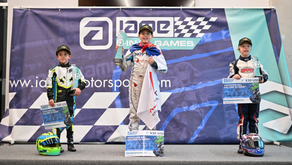 Luka Macura dominirao u Kremoni: Motosport aristokratija u senci srpskog asa
