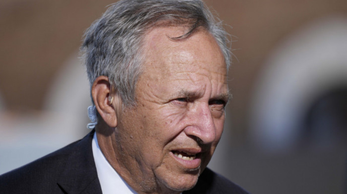 Bivši ministar finansija SAD Lari Samers podnosi ostavku na sve javne funkcije