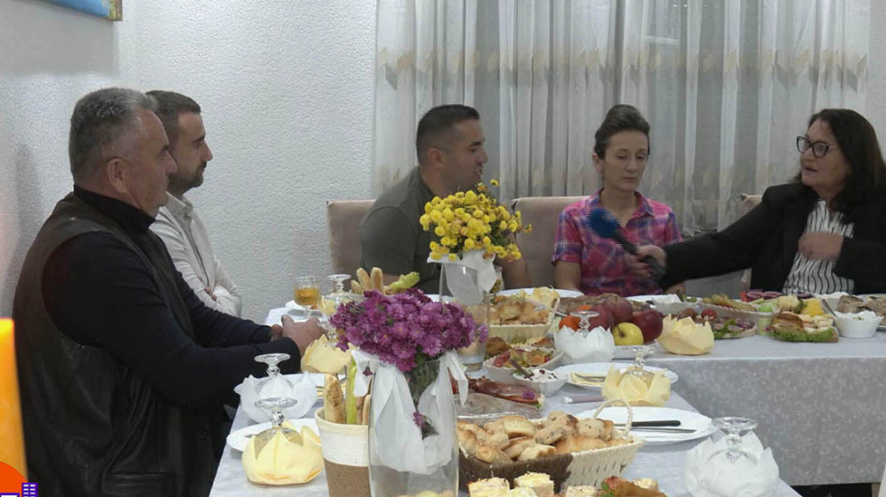 Slava porodice Vasić u Gračanici: Kako se obeležavaju krsne slave na Kosovu i Metohiji