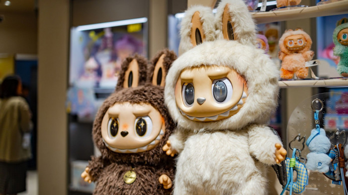 Prodaja popularnih Labubu igračaka premašila 100 miliona u 2025, svake sekunde se prodaju tri lutke