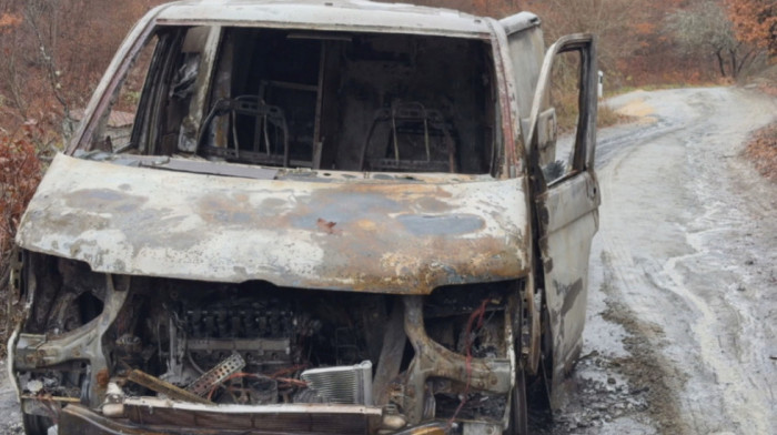 Filmska pljačka na putu između Raške i Novog Pazara: Lopovi iz kombija Poštanske štedionice ukrali dva mliona evra