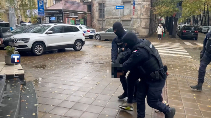 Uhapšena dvojica u Nišu: Osumnjičeni varali ljude preko internet narudžbina