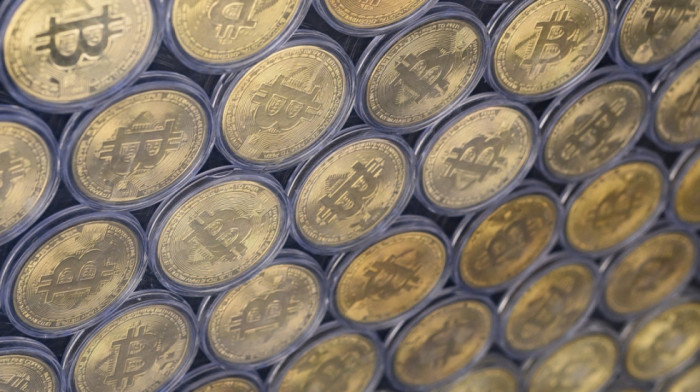 Najveća kriptovaluta gubi trku sa zlatom: Sada se suočava s mogućnošću da godinu završi u minusu