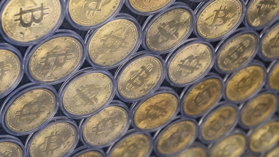 Najveća kriptovaluta gubi trku sa zlatom: Sada se suočava s mogućnošću da godinu završi u minusu