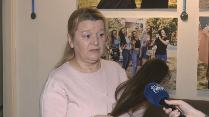 "Da moja kosa bude tvoja": Kako donirati kosu i pomoći deci koja se leče od raka