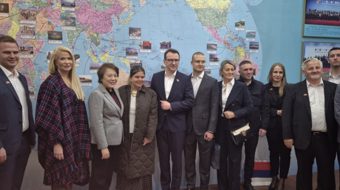 SNS: Delegacija SNS na čelu sa Petkovićem u Pekingu sa zvaničnicima Komunističke partije Kine
